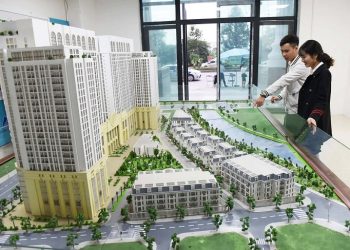 Thị trường nhà ở tại TP. Hồ Chí Minh quý chững nhịp, người mua “giữ tiền”