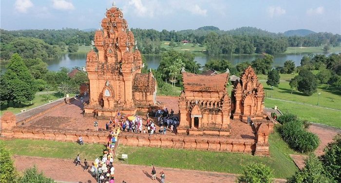 Chuyển giao Làng Văn hóa – Du lịch các dân tộc Việt Nam về UBND TP Hà Nội quản lý
