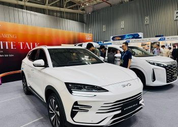 Ngành ô tô Việt Nam tăng tốc chuyển đổi xanh