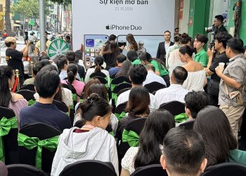 24hStore mở bán iPhone Duo từ 8:00 ngày 23/10, bố trí 9 máy trải nghiệm và dự kiến bàn giao đến 500 khách hàng trong 3 tuần đầu