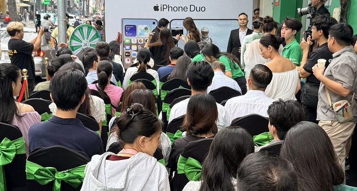 24hStore mở bán iPhone Duo từ 8:00 ngày 23/10, bố trí 9 máy trải nghiệm và dự kiến bàn giao đến 500 khách hàng trong 3 tuần đầu